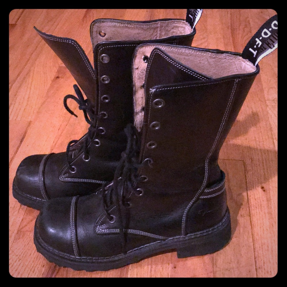 Fluevog black leather boots 9